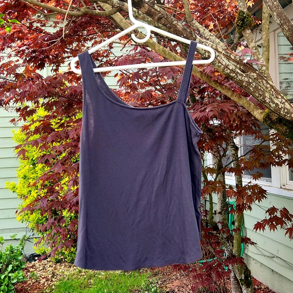 Express Flattering tank sz L
